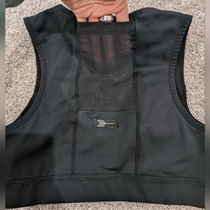 Oiselle phone pocket sports bra